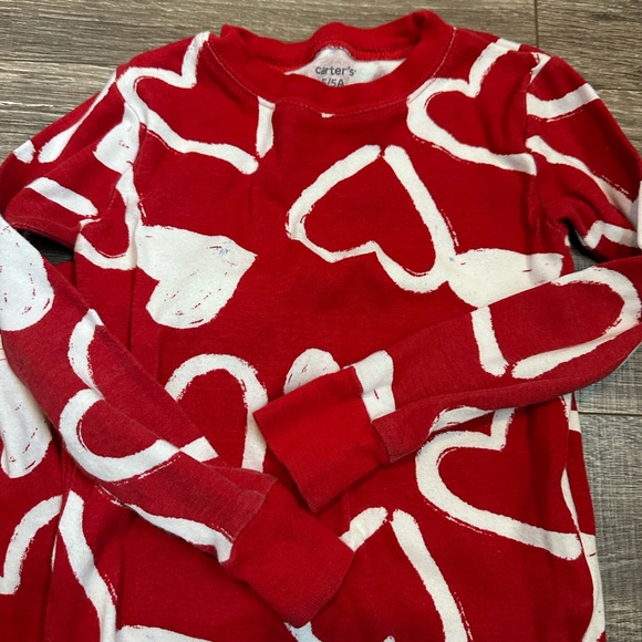 Carter’s 5 Kids Red Heart Pajamas - Picture 4 of 10